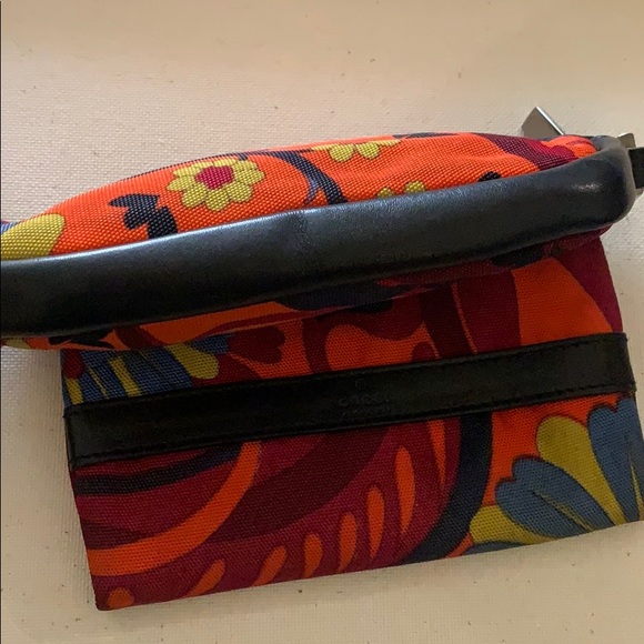 😍VINTAGE GUCCI CASE W/ TISSUE HOLDER😍 - Picture 2 of 16